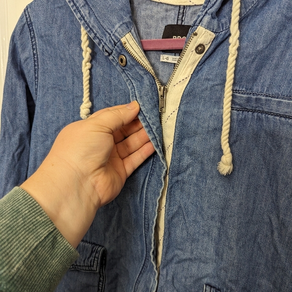 🌺BDG Front Zip Denim Hooded Jacket with Front Pockets - Picture 3 of 7